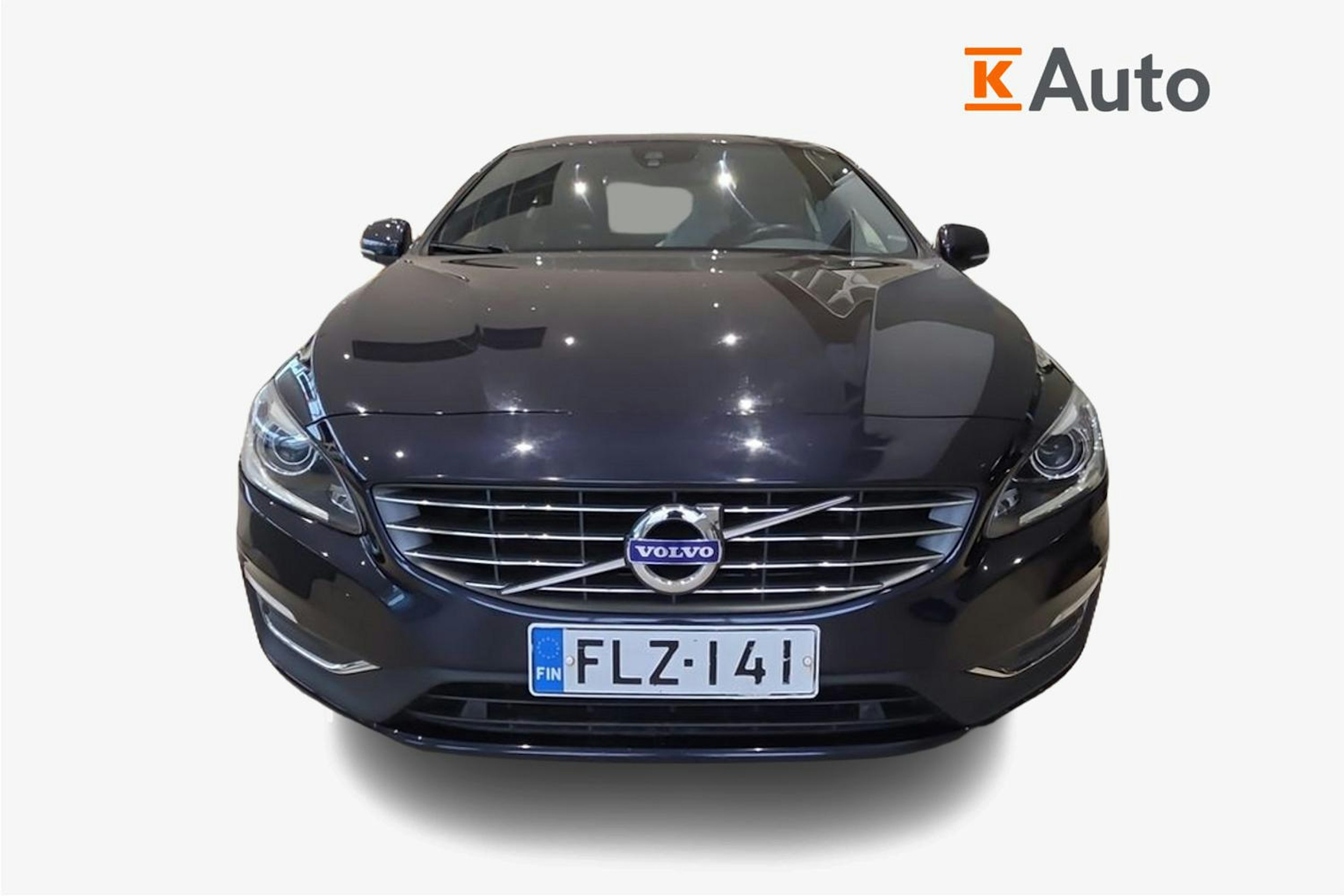 sininen Volvo S60 2016 kuva 4.