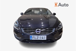 sininen Volvo S60 2016 kuva 4.