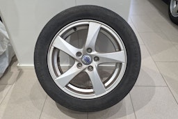 sininen Volvo S60 2016 kuva 11.