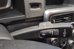 sininen Volvo S60 2016 kuva 18.