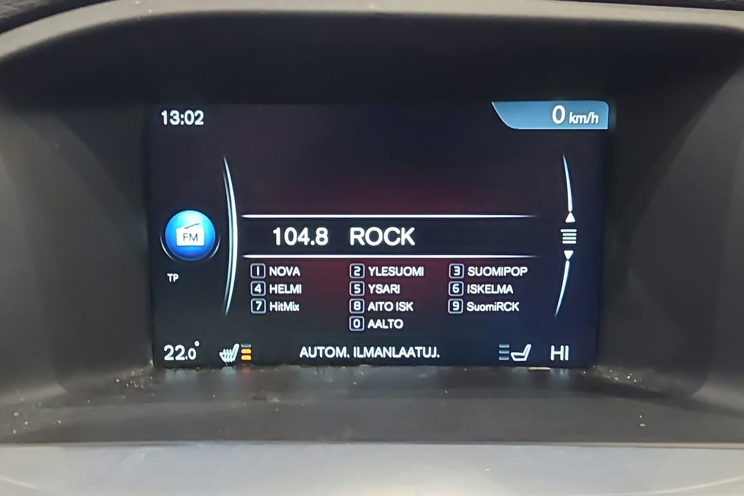 sininen Volvo S60 2016 kuva 22.