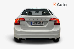 valkoinen Volvo S60 2016 kuva 4.