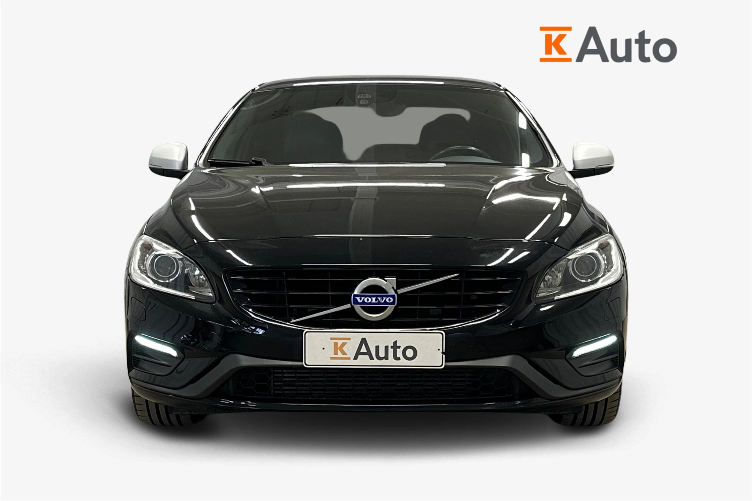 musta Volvo S60 2017 kuva 4.