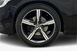 musta Volvo S60 2017 kuva 9.
