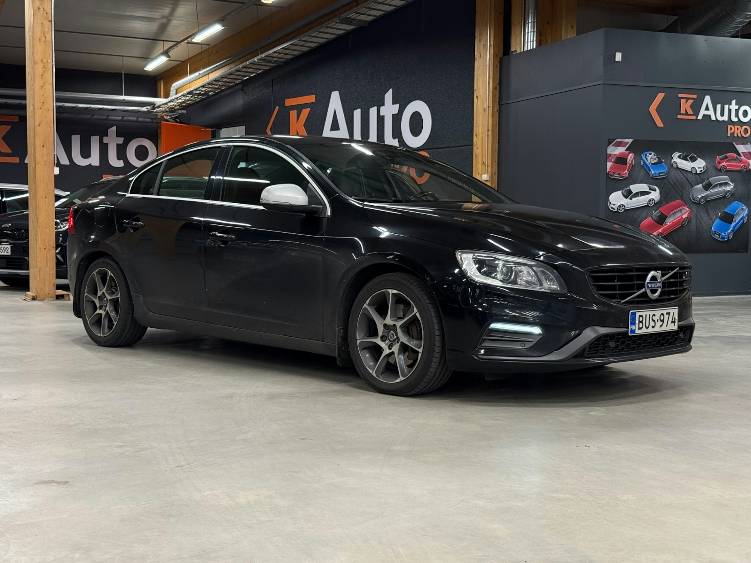 musta Volvo S60 2017 kuva 1.