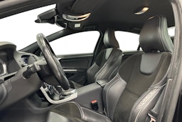 musta Volvo S60 2017 kuva 10.
