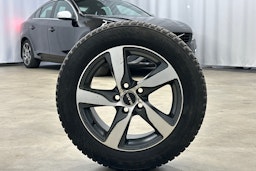 musta Volvo S60 2017 kuva 30.