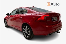 punainen Volvo S60 2017 kuva 2.