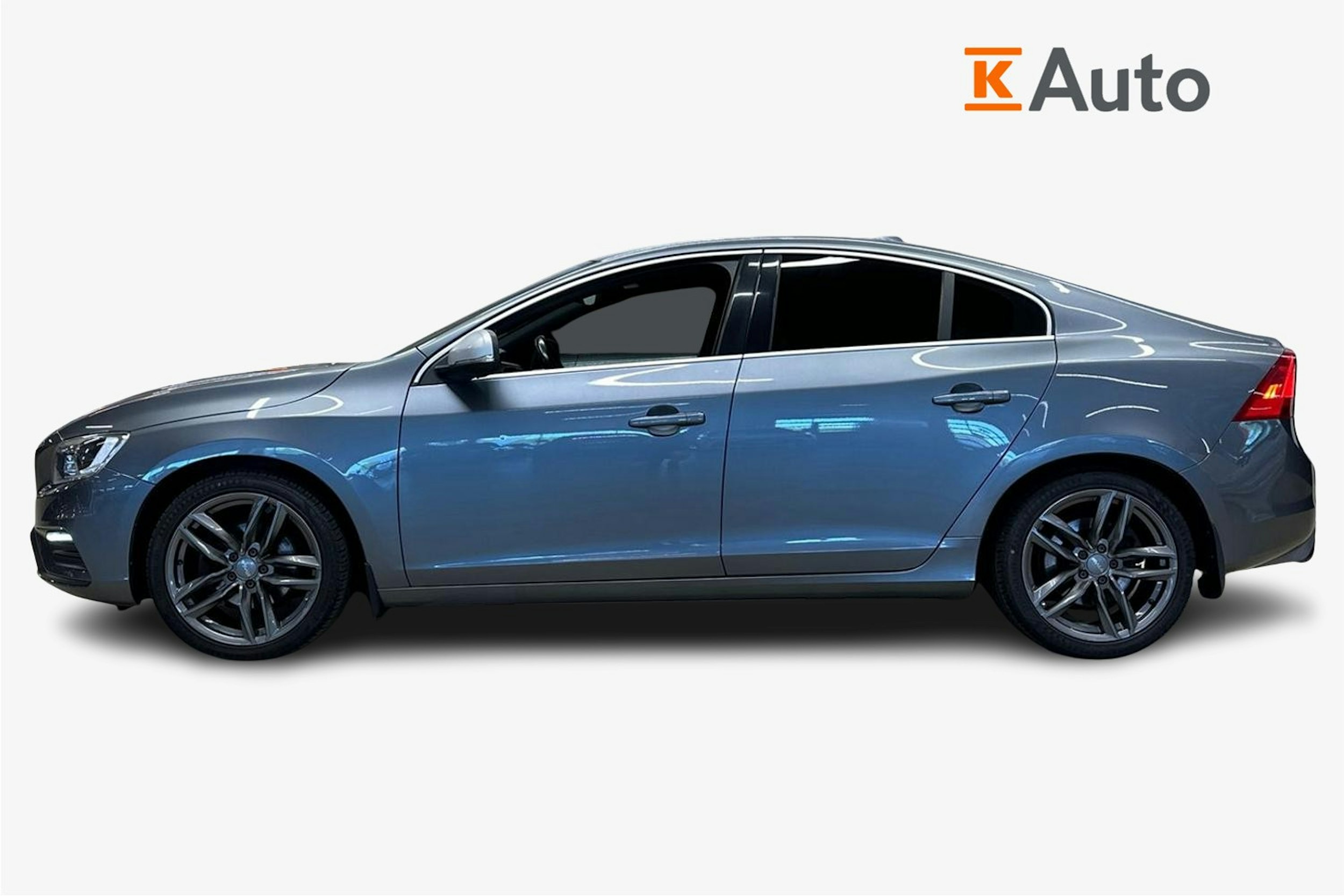 harmaa Volvo S60 2017 kuva 6.