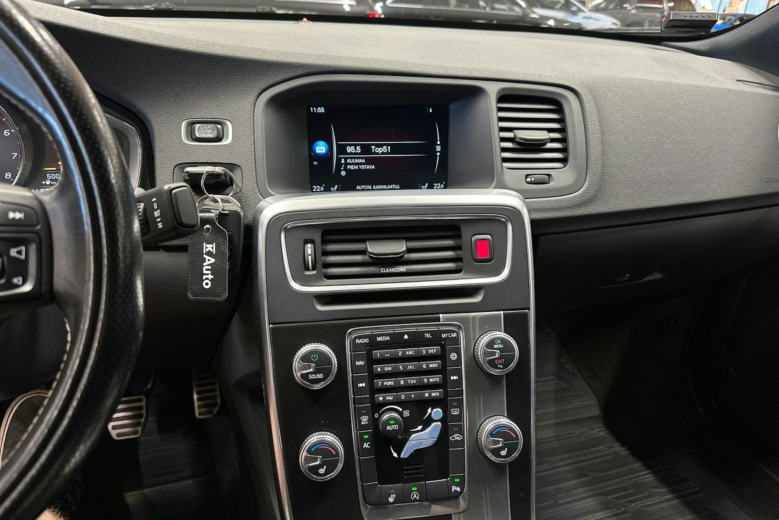 harmaa Volvo S60 2017 kuva 22.