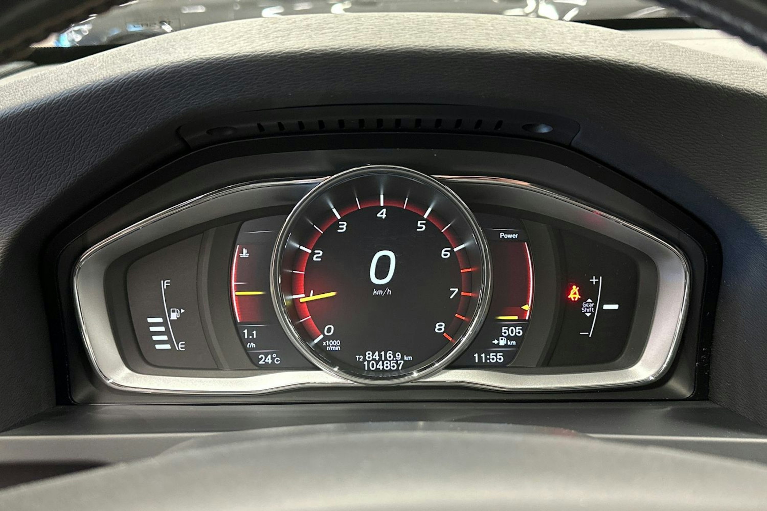 harmaa Volvo S60 2017 kuva 23.