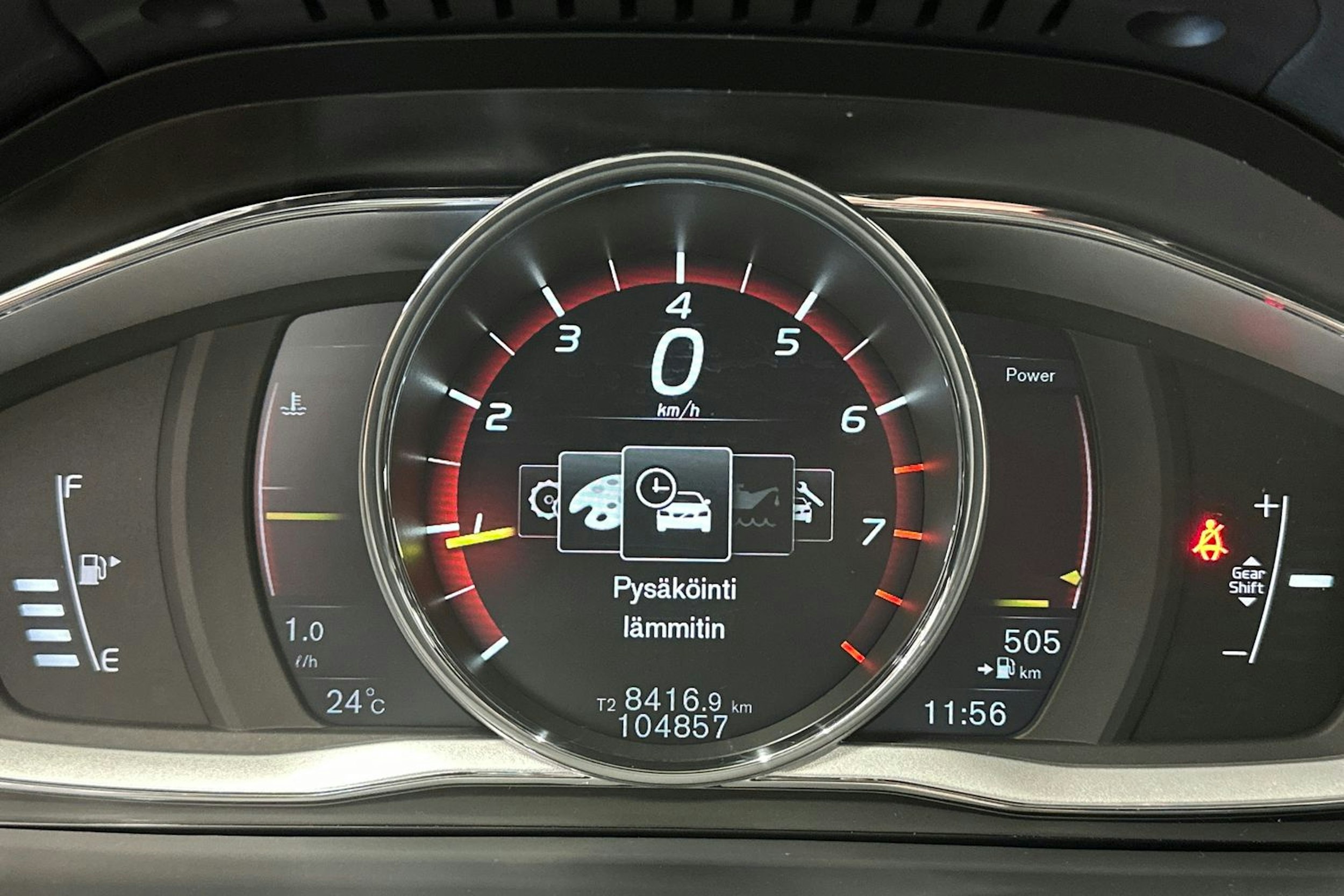 harmaa Volvo S60 2017 kuva 24.