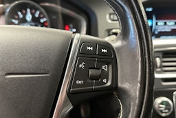 harmaa Volvo S60 2017 kuva 26.