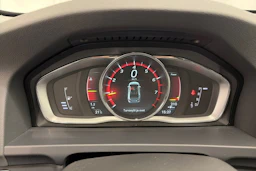 Valkoinen Volvo S60 2017 kuva 14.