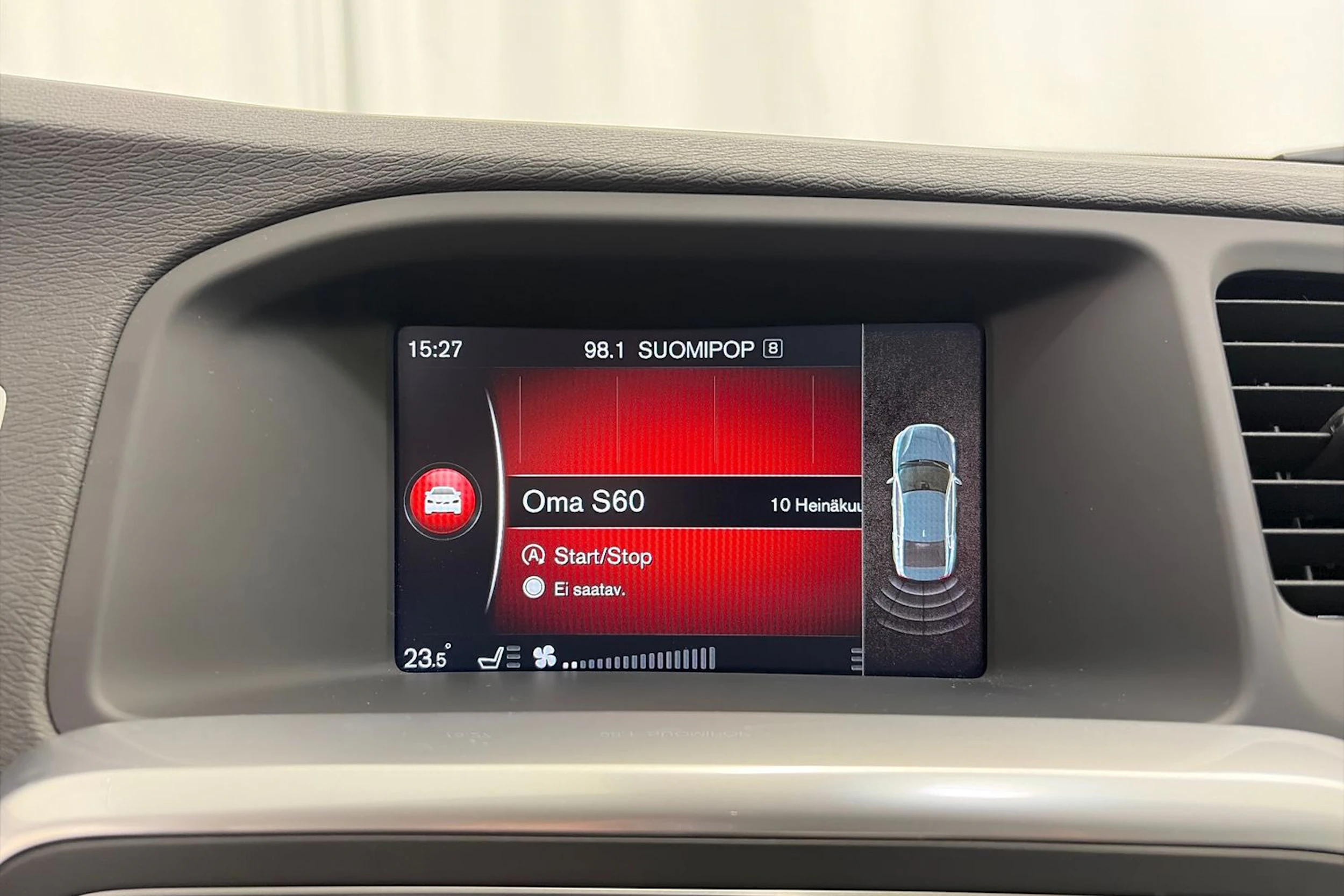 Valkoinen Volvo S60 2017 kuva 17.