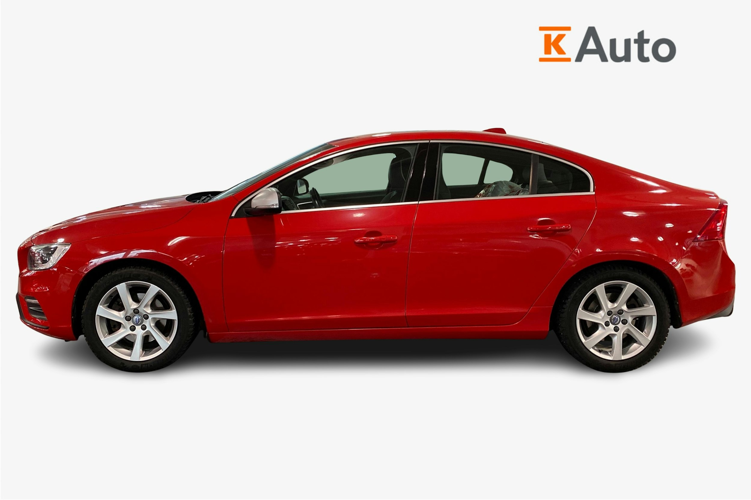 punainen Volvo S60 2017 kuva 6.