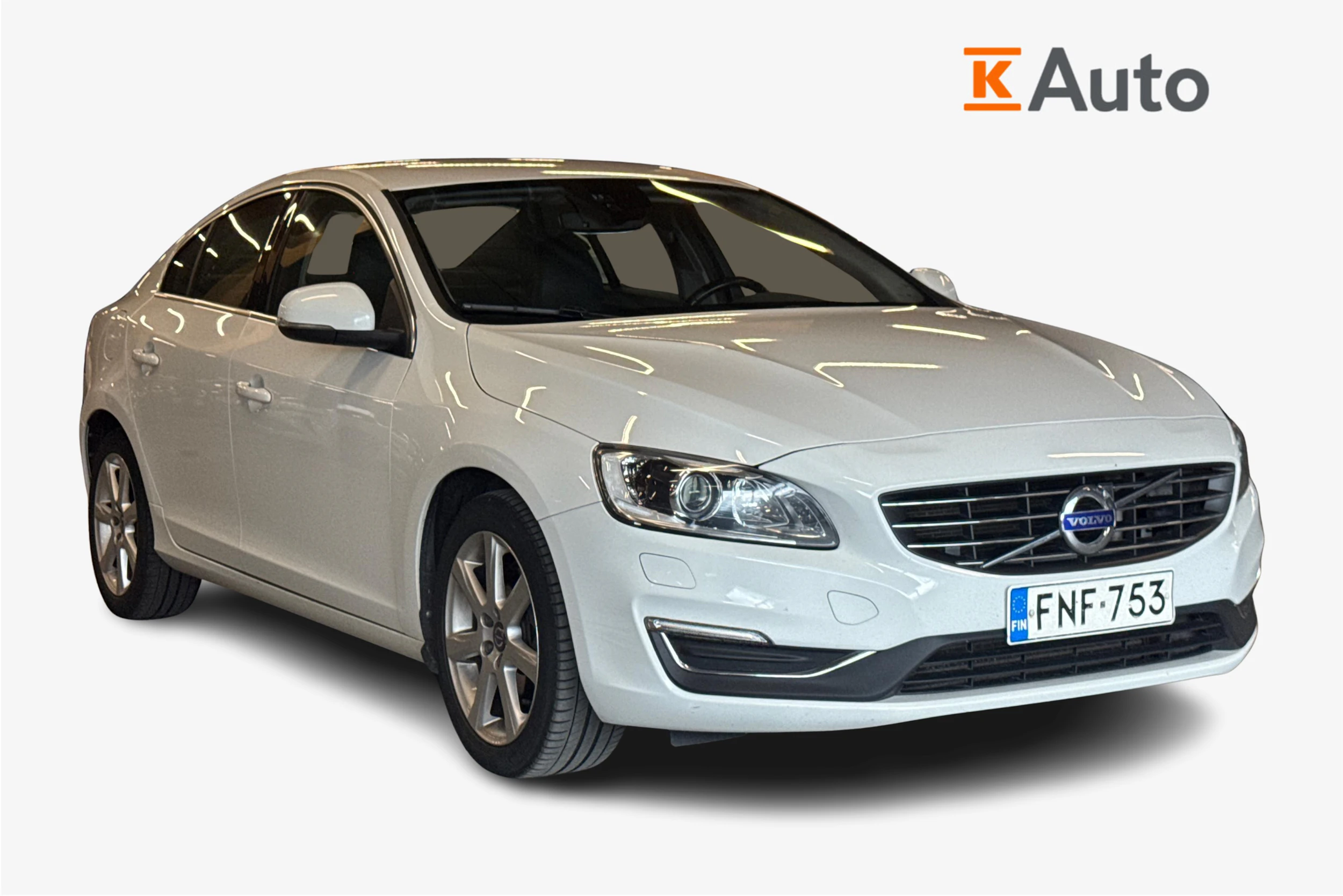 valkoinen Volvo S60 2018 kuva 1.