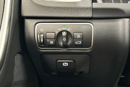 valkoinen Volvo S60 2018 kuva 18.