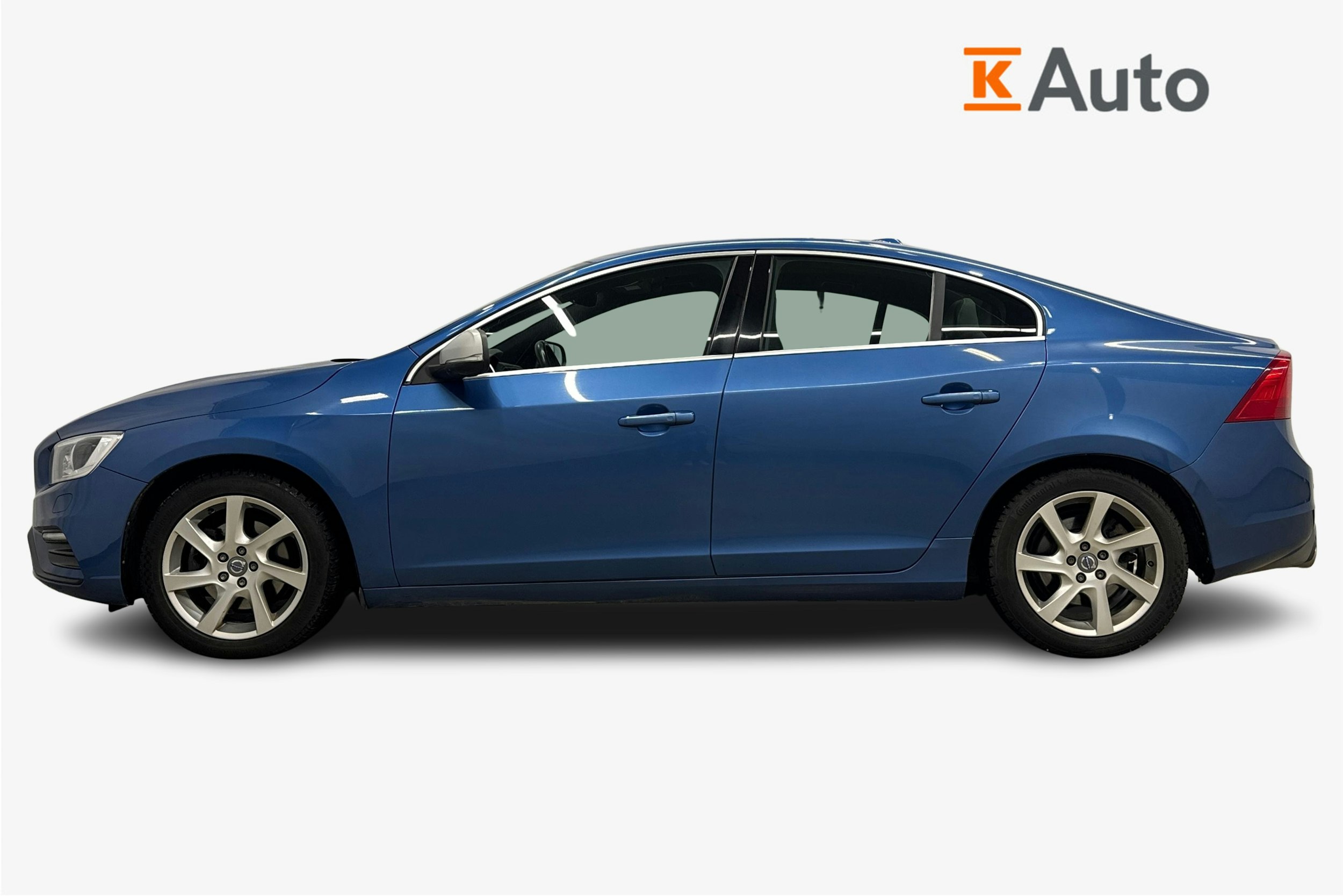 Sininen Volvo S60 2018 kuva 6.