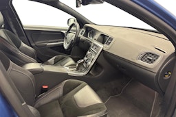 Sininen Volvo S60 2018 kuva 9.