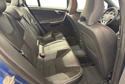 Sininen Volvo S60 2018 kuva 11.