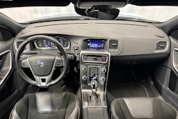 Sininen Volvo S60 2018 kuva 14.
