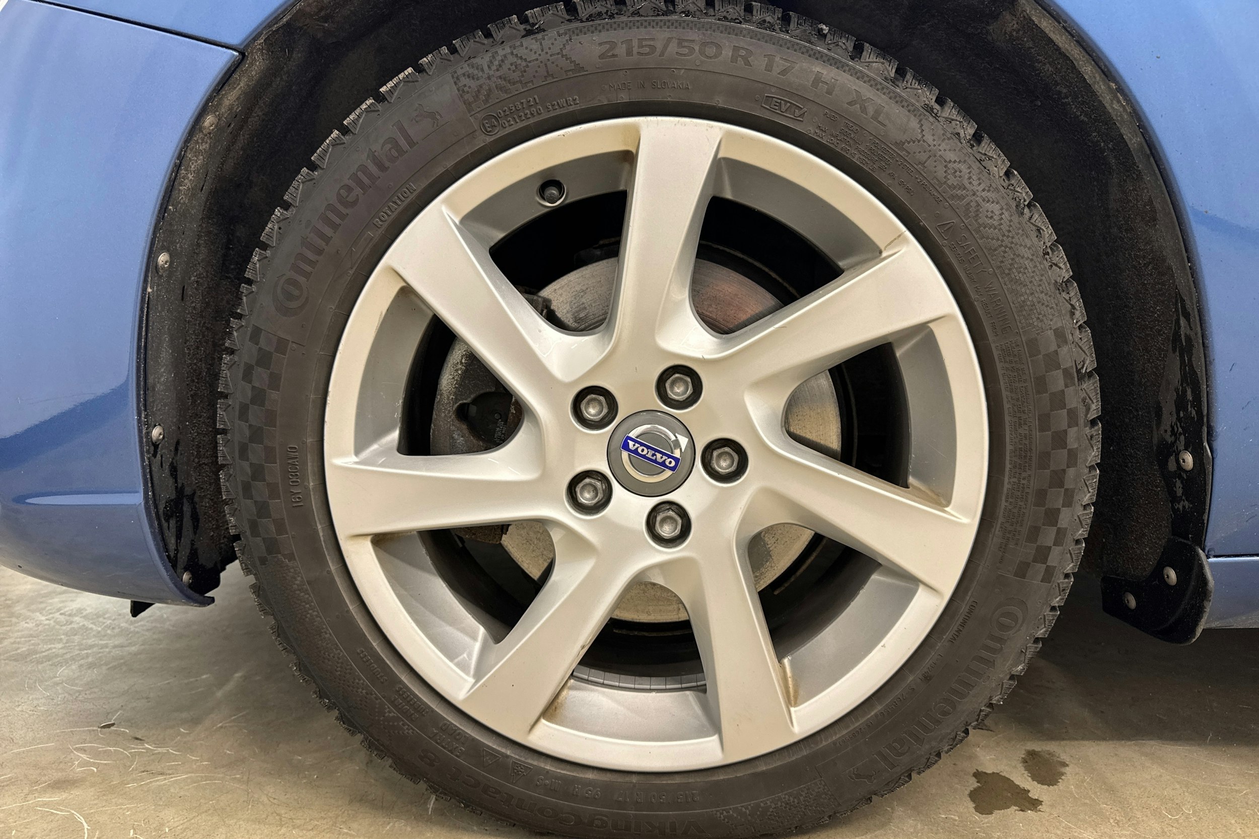 Sininen Volvo S60 2018 kuva 27.