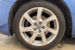 Sininen Volvo S60 2018 kuva 27.