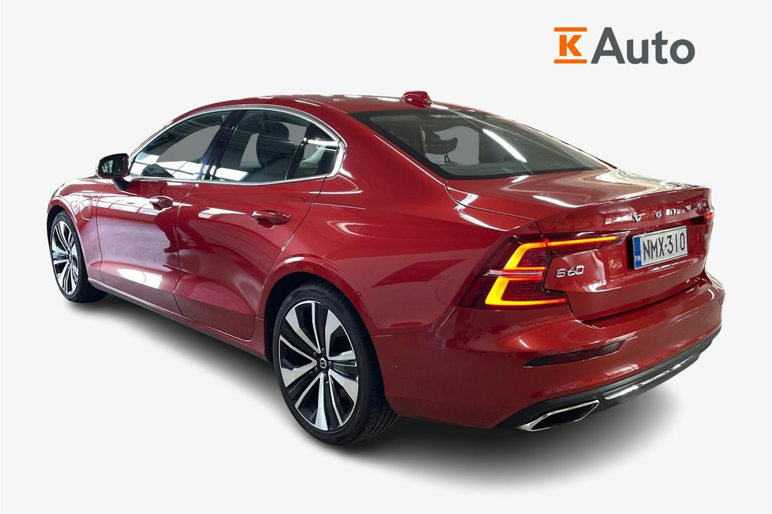 Punainen Volvo S60 2020 kuva 2.