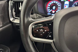 harmaa Volvo S60 2019 kuva 14.
