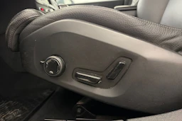 harmaa Volvo S60 2020 kuva 15.
