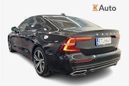 musta Volvo S60 2020 kuva 2.