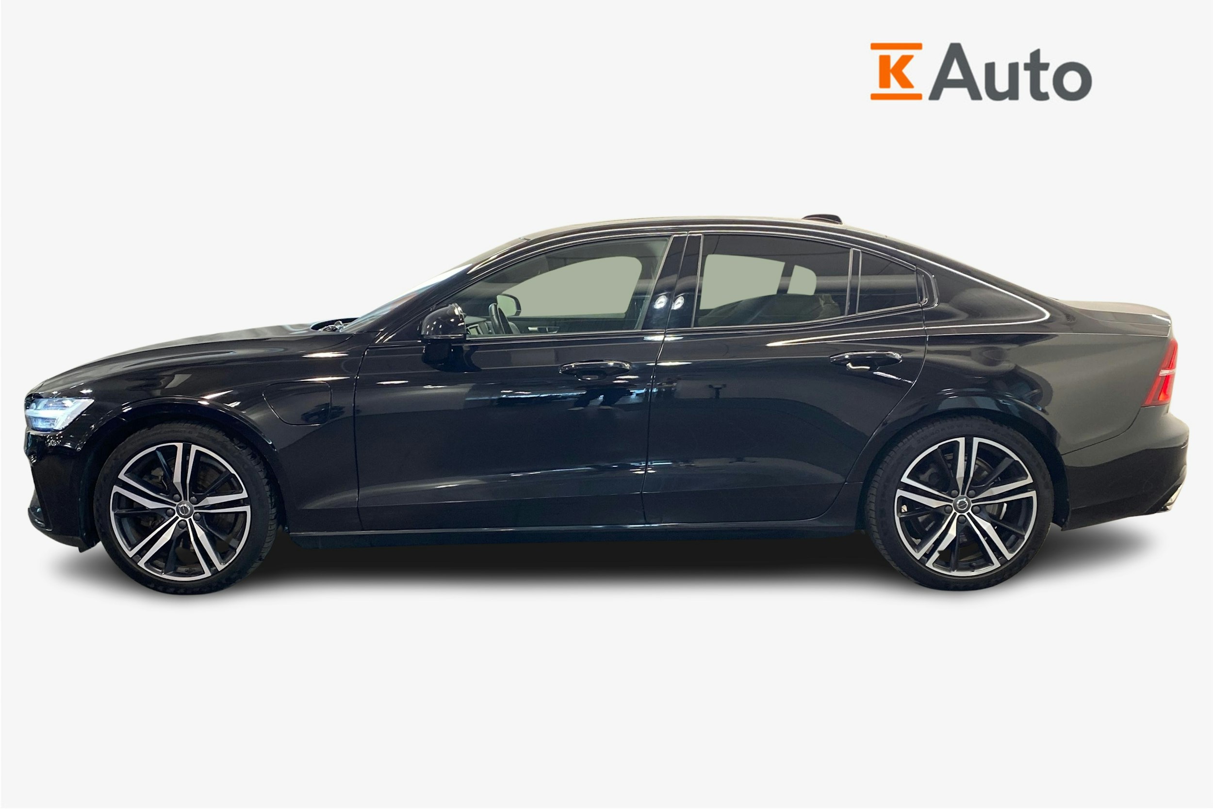 musta Volvo S60 2020 kuva 6.