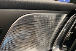 musta Volvo S60 2020 kuva 23.