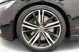 musta Volvo S60 2020 kuva 9.