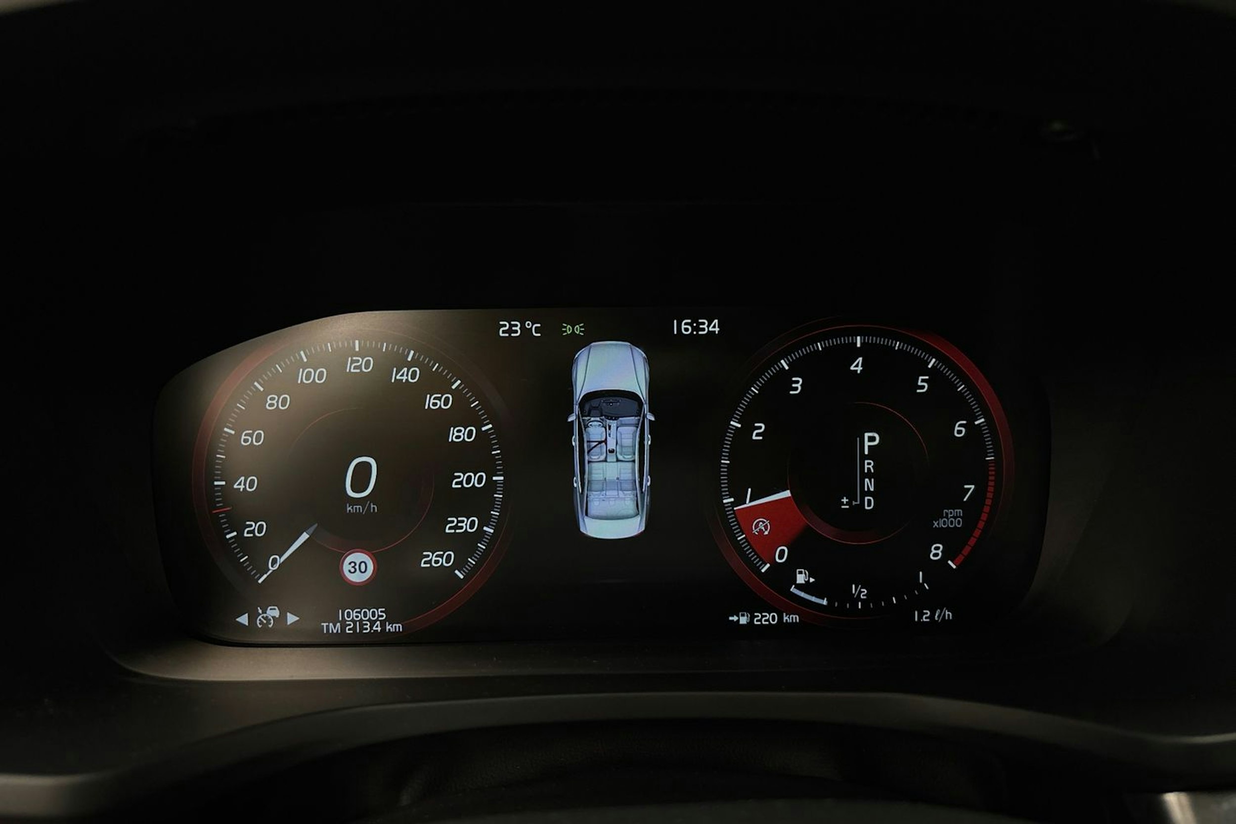 musta Volvo S60 2020 kuva 14.