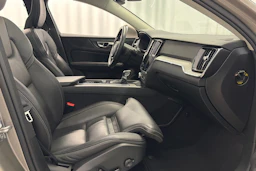 harmaa Volvo S60 2020 kuva 16.