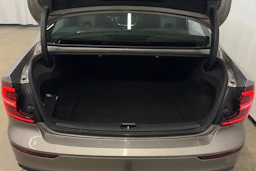 harmaa Volvo S60 2020 kuva 29.