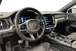 musta Volvo S60 2021 kuva 6.