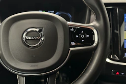 musta Volvo S60 2021 kuva 12.