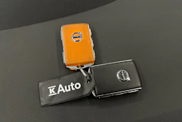 musta Volvo S60 2021 kuva 35.