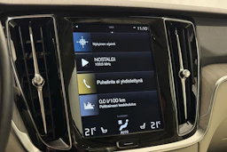 valkoinen Volvo S60 2020 kuva 26.