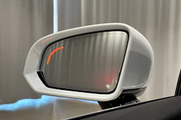 valkoinen Volvo S60 2020 kuva 33.