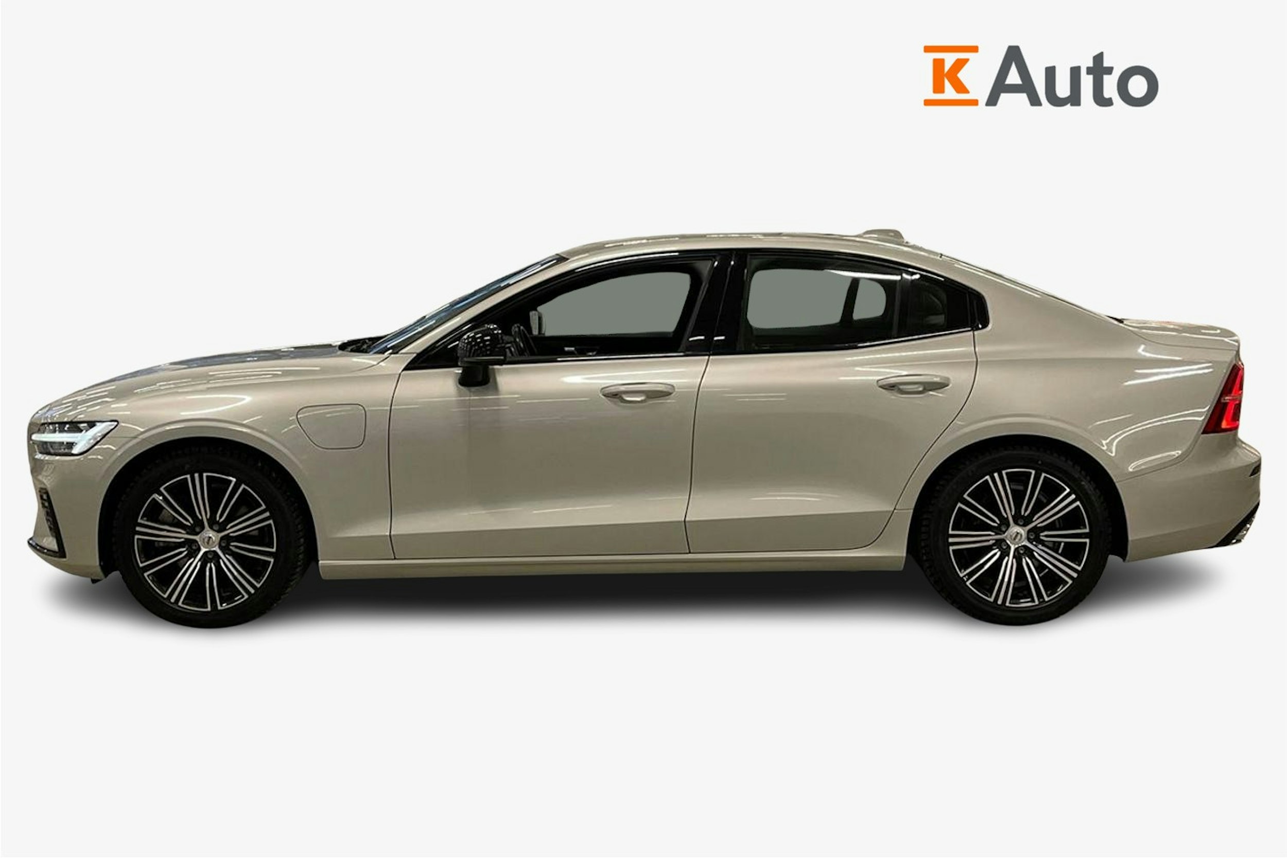 harmaa Volvo S60 2020 kuva 6.