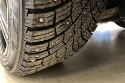 harmaa Volvo S60 2020 kuva 13.