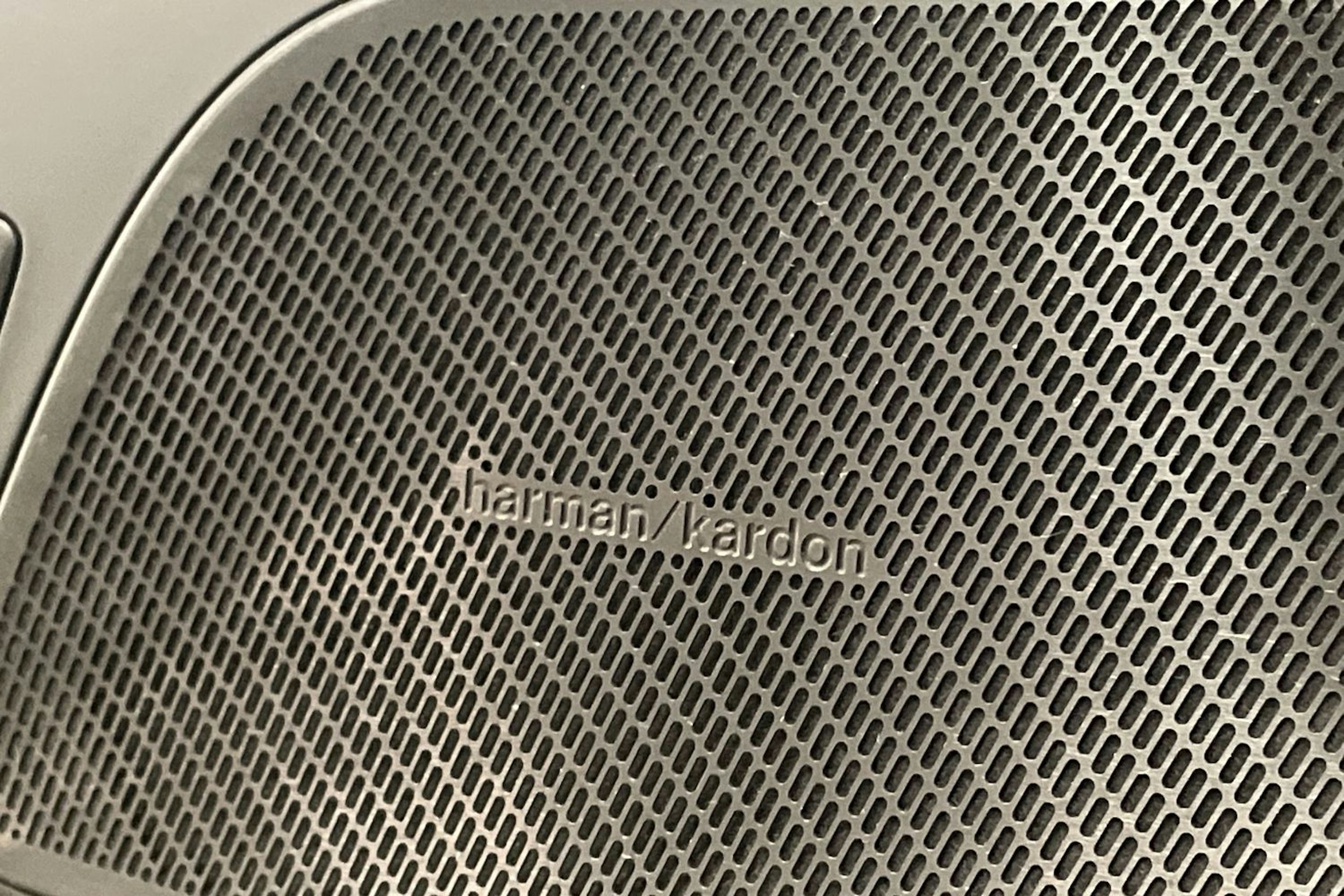 harmaa Volvo S60 2020 kuva 18.