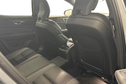 harmaa Volvo S60 2020 kuva 11.