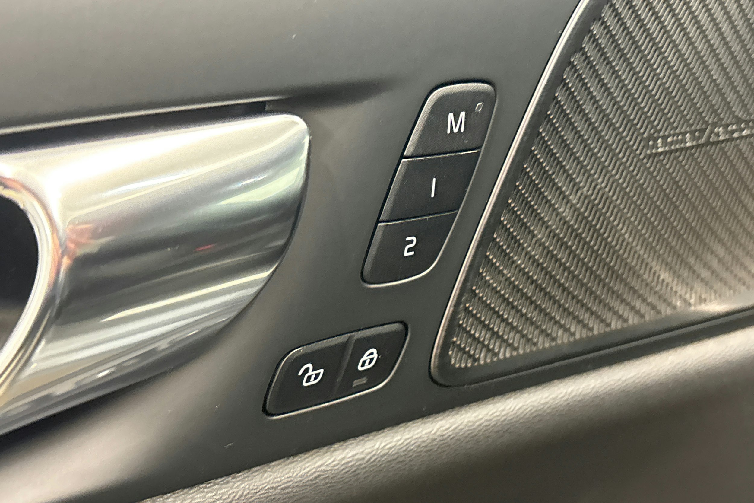 harmaa Volvo S60 2020 kuva 29.