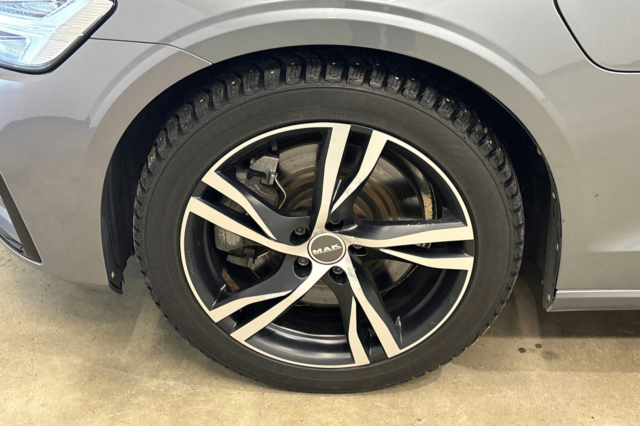 harmaa Volvo S60 2020 kuva 35.