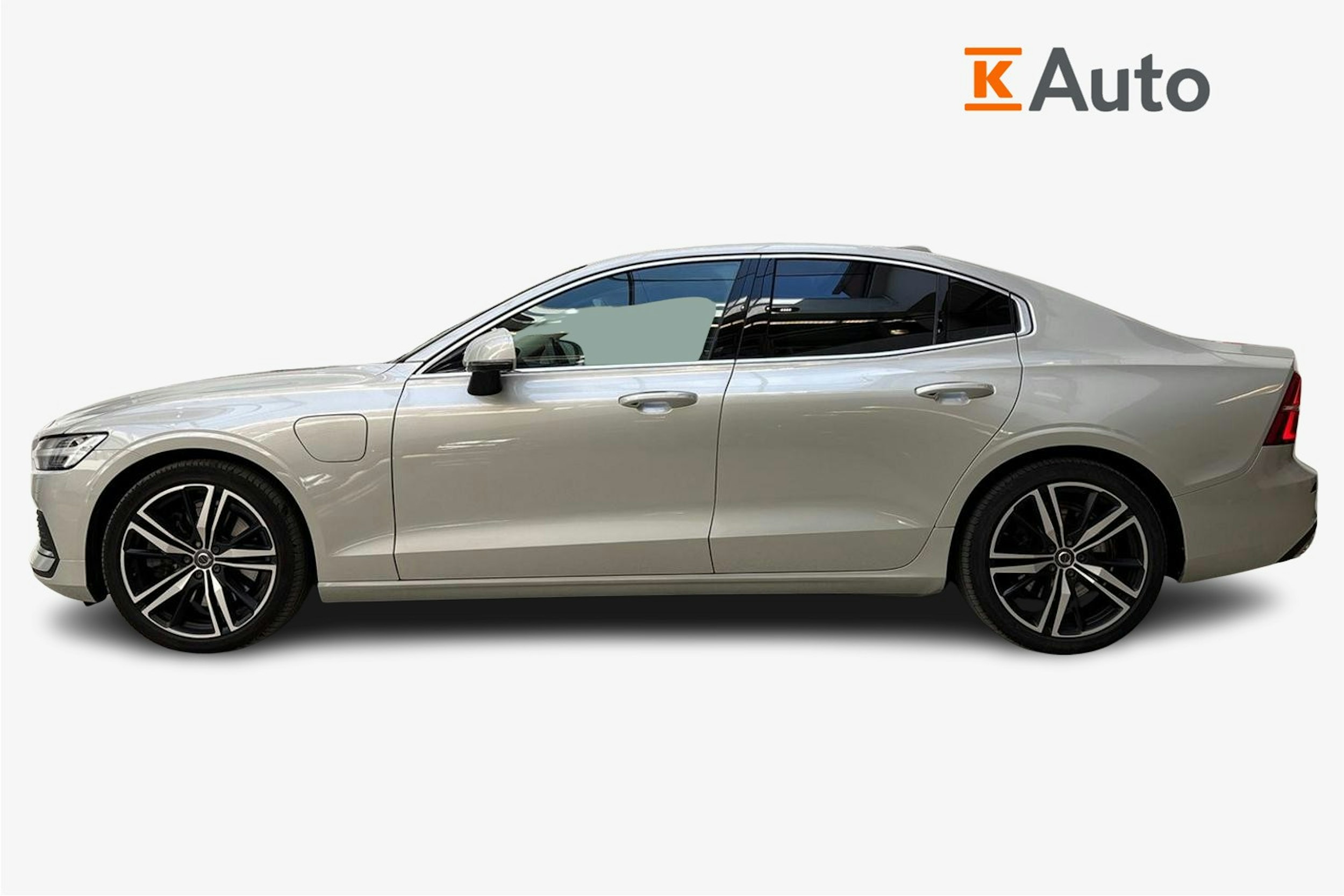 met. valkoinen Volvo S60 2020 kuva 5.